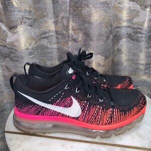 Women’s Nike Flyknit Max Size 8